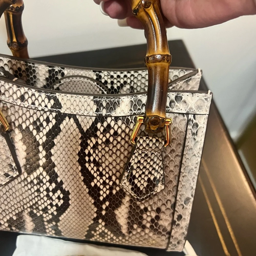 Gucci exotic Python Diana bag GHW BNIB - Picture 4 of 5